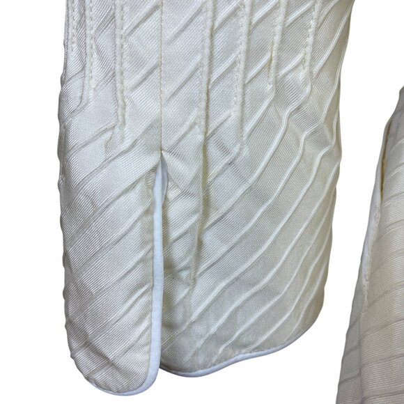 Armani Women’s Ivory Diagonal Stripe Satin-Like Blazer Sz 8 - Picture 5 of 11